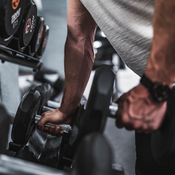 Powerlifting competition atmosphere